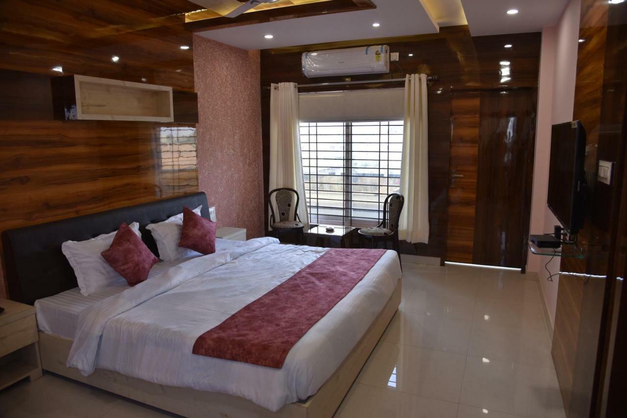 Hotel Pushpanjali Bhopal Exterior foto