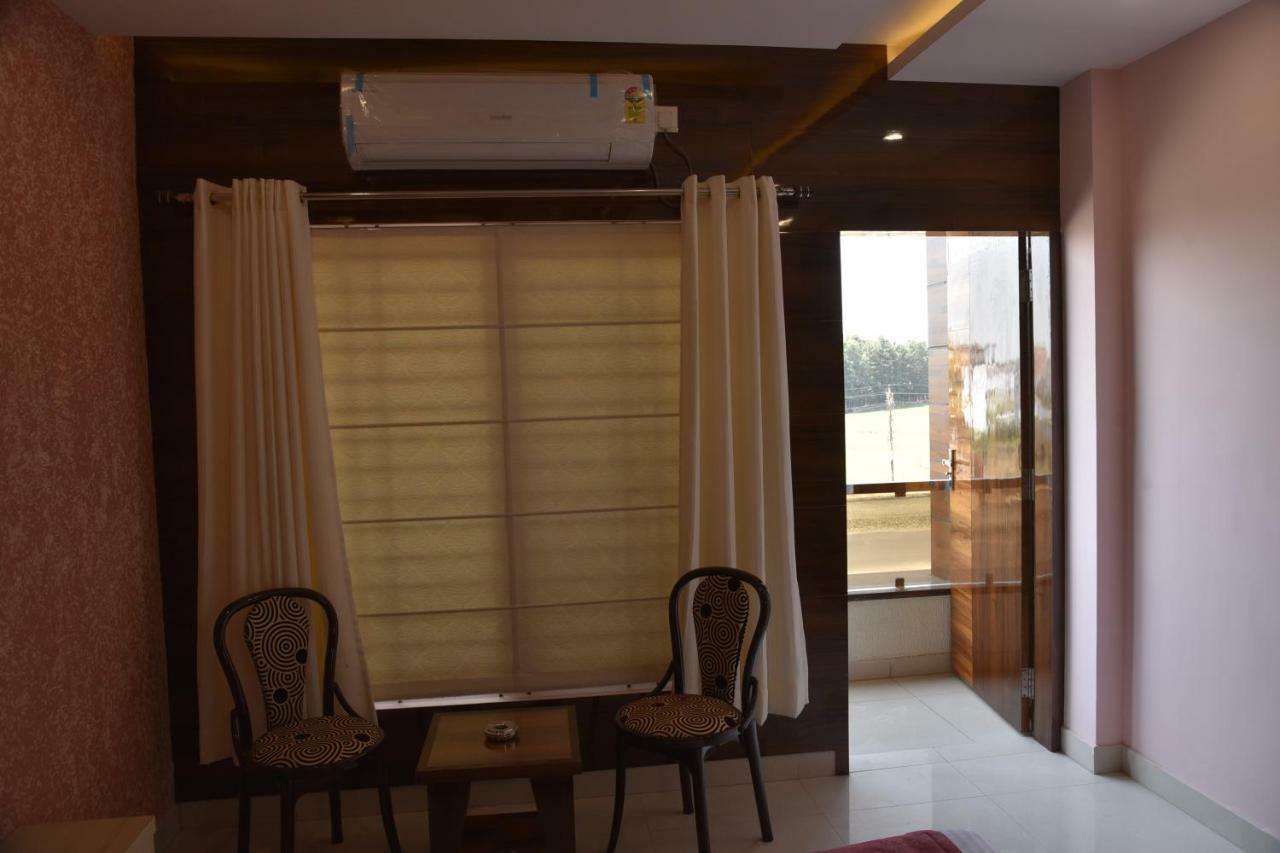 Hotel Pushpanjali Bhopal Exterior foto