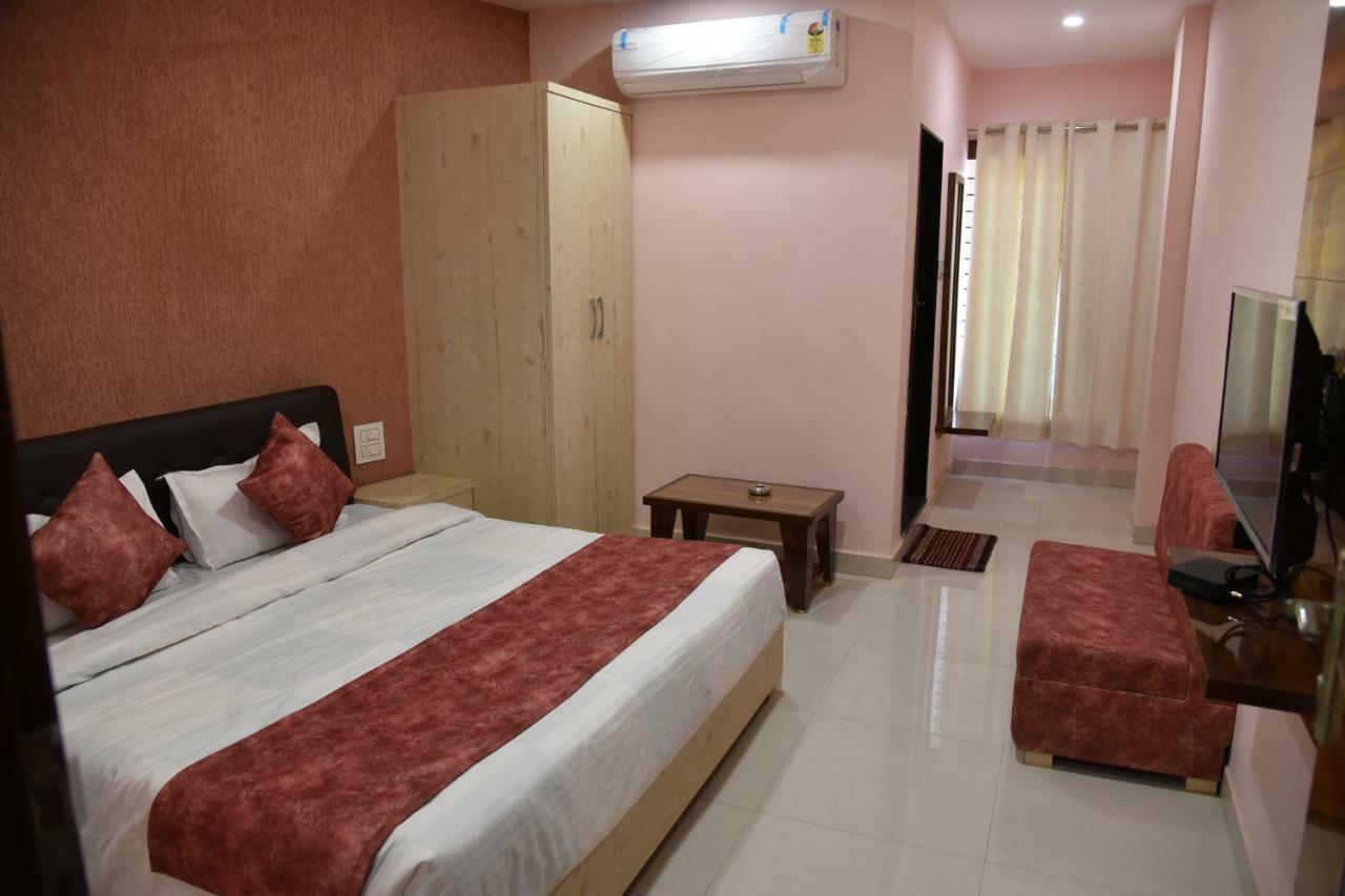 Hotel Pushpanjali Bhopal Exterior foto